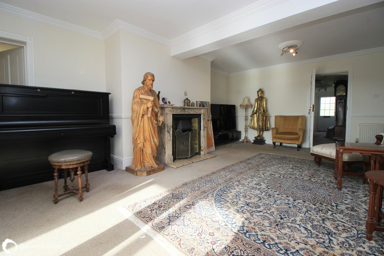 Properties For Sale in Coastguard Cottages Pegwell Road