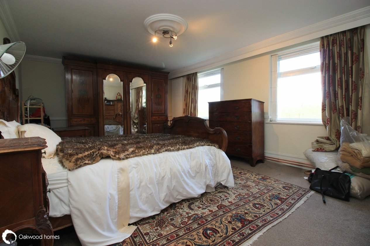 Properties For Sale in Coastguard Cottages Pegwell Road