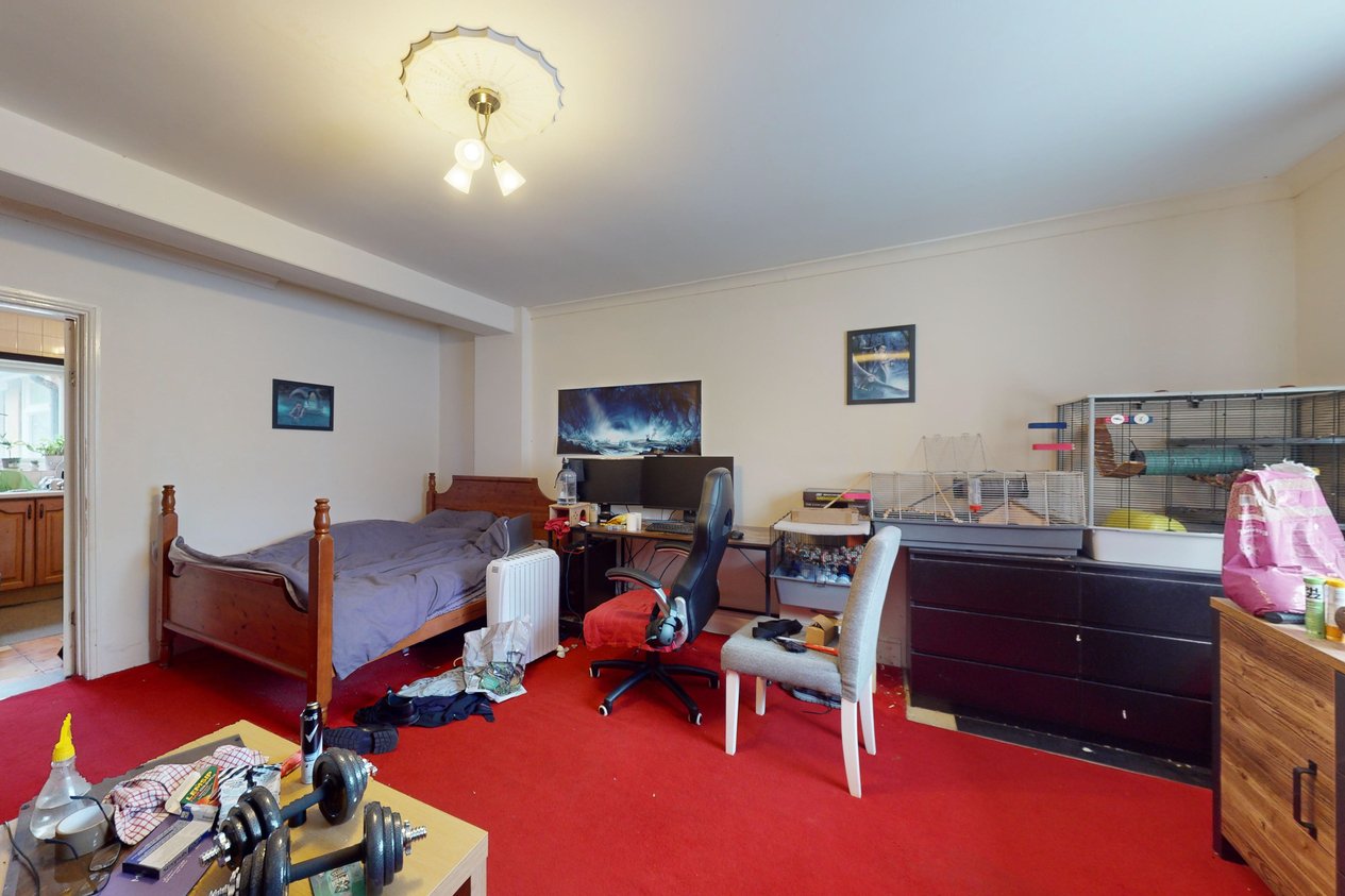 Properties For Sale in Cockering Road Canterbury