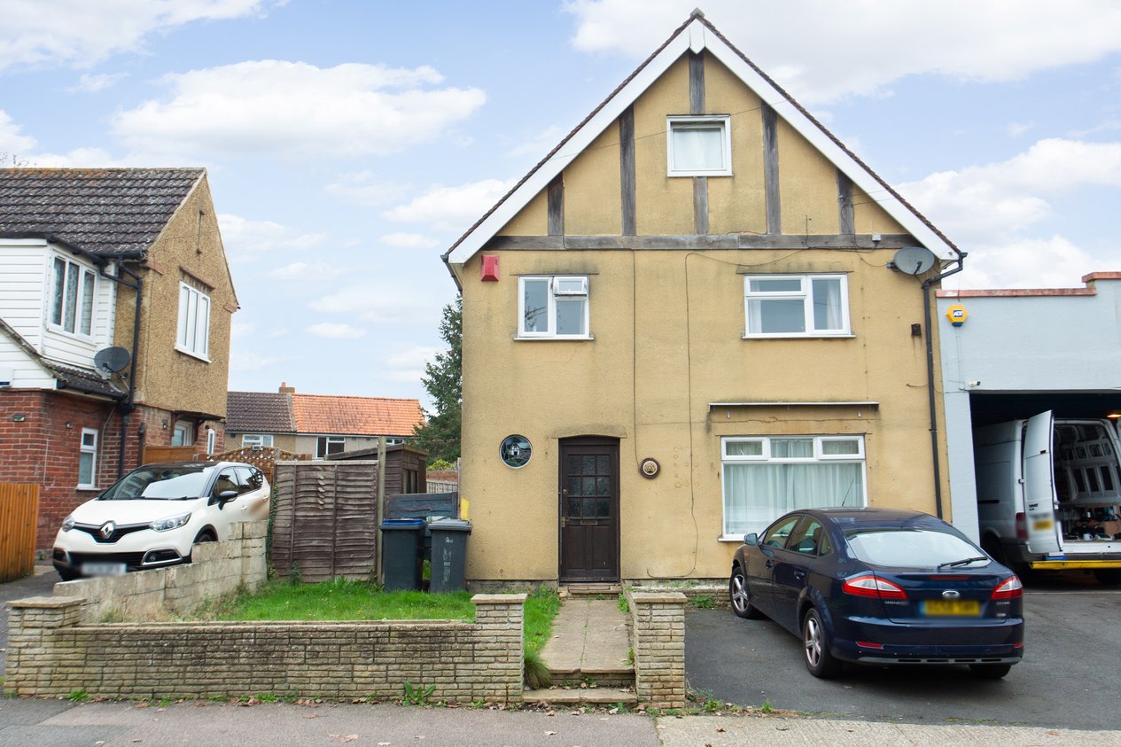 Properties For Sale in Cockering Road Canterbury