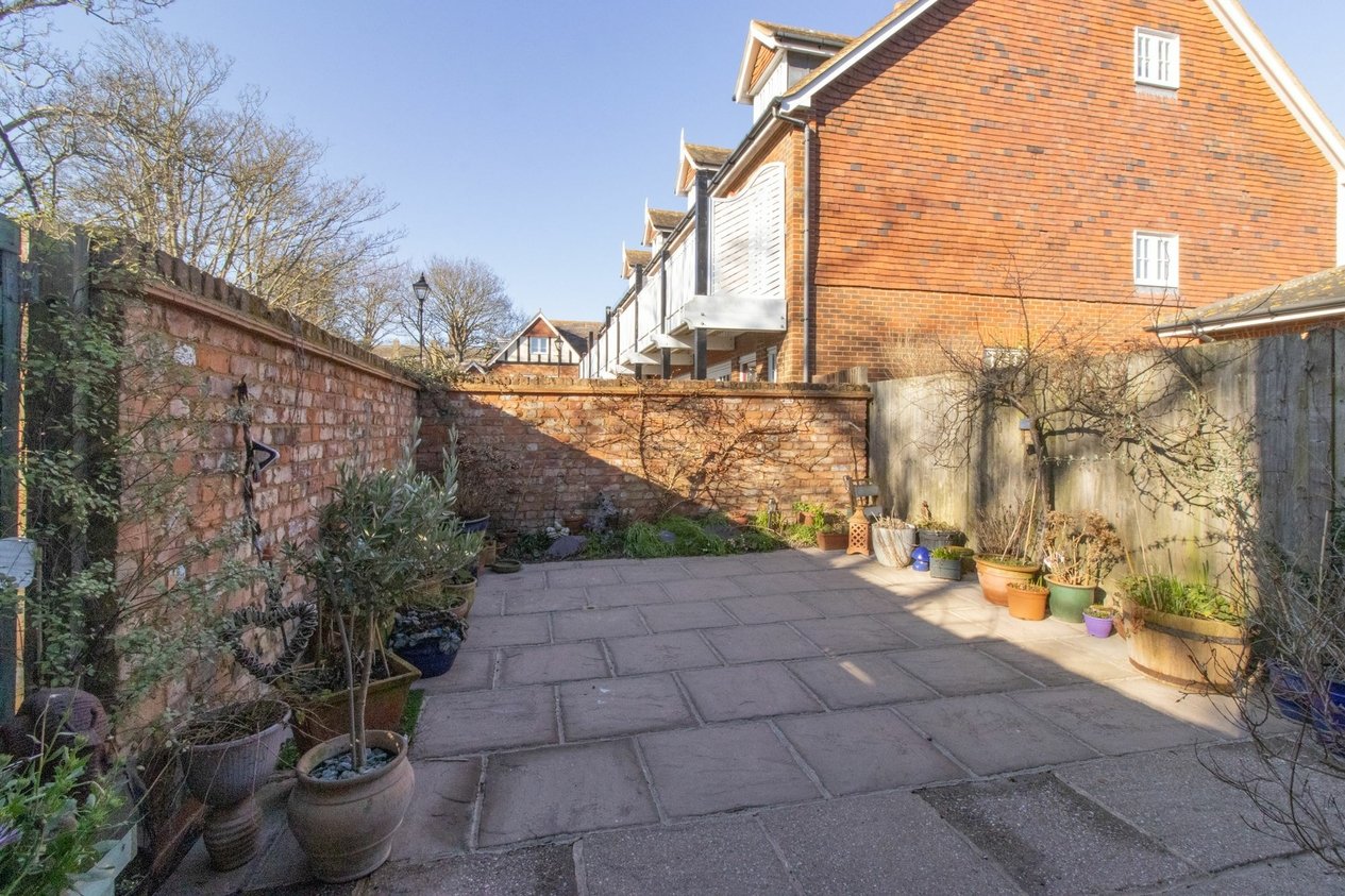 Properties For Sale in College Gardens  Westgate-On-Sea