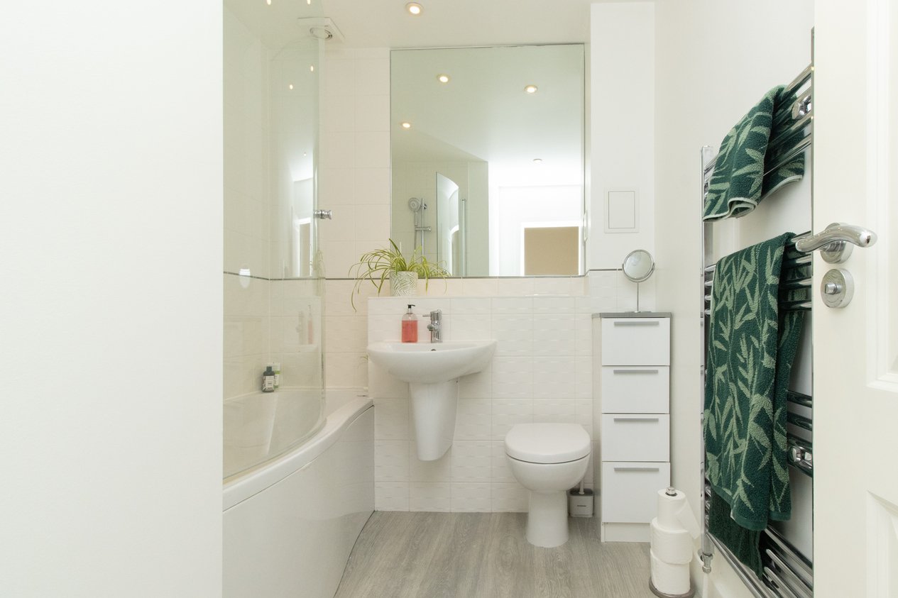 Properties For Sale in College Gardens Westgate-On-Sea