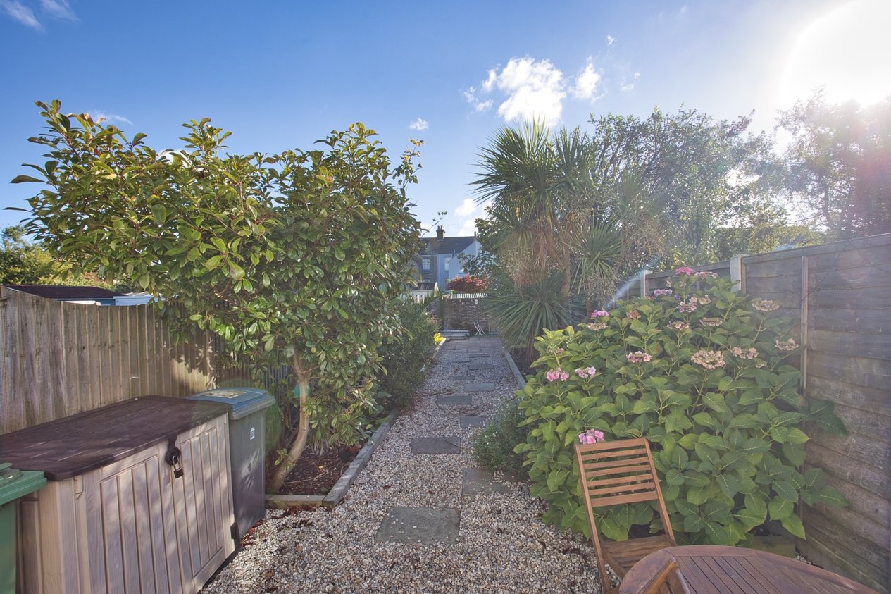 Properties Under Offer in College Road Deal