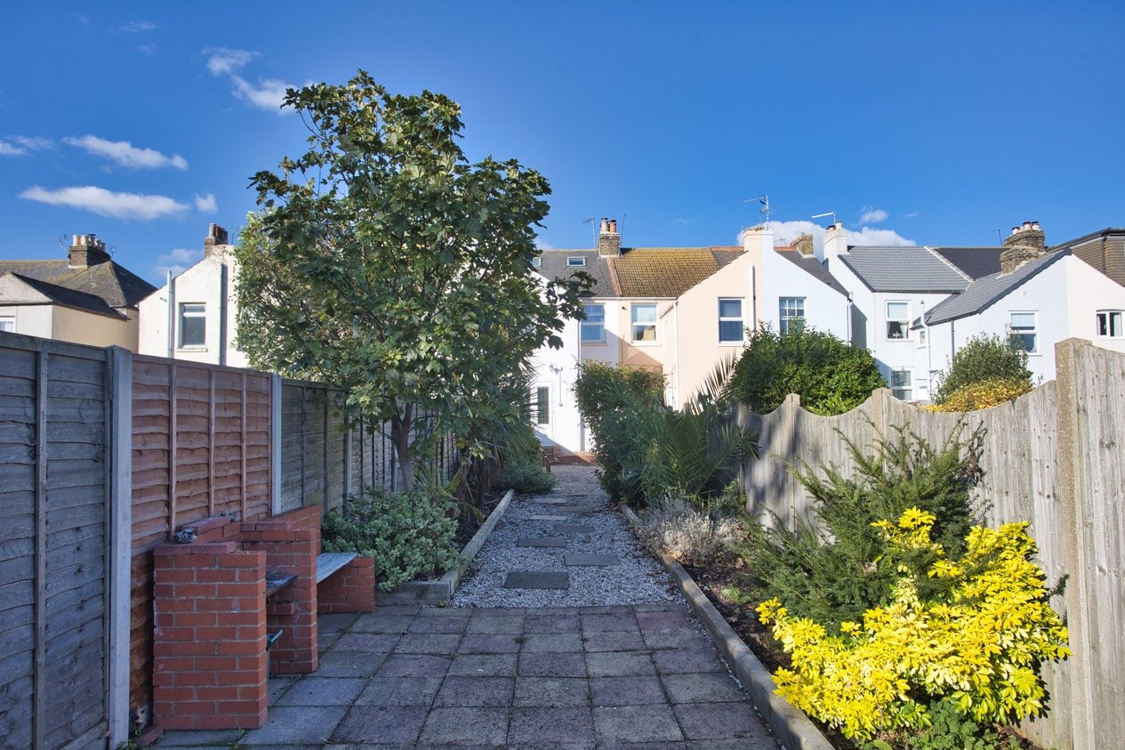Properties Under Offer in College Road Deal