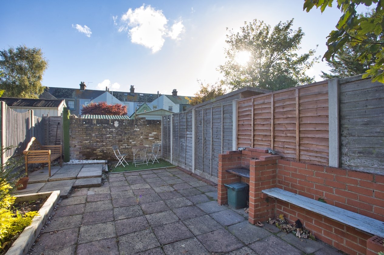Properties Under Offer in College Road Deal