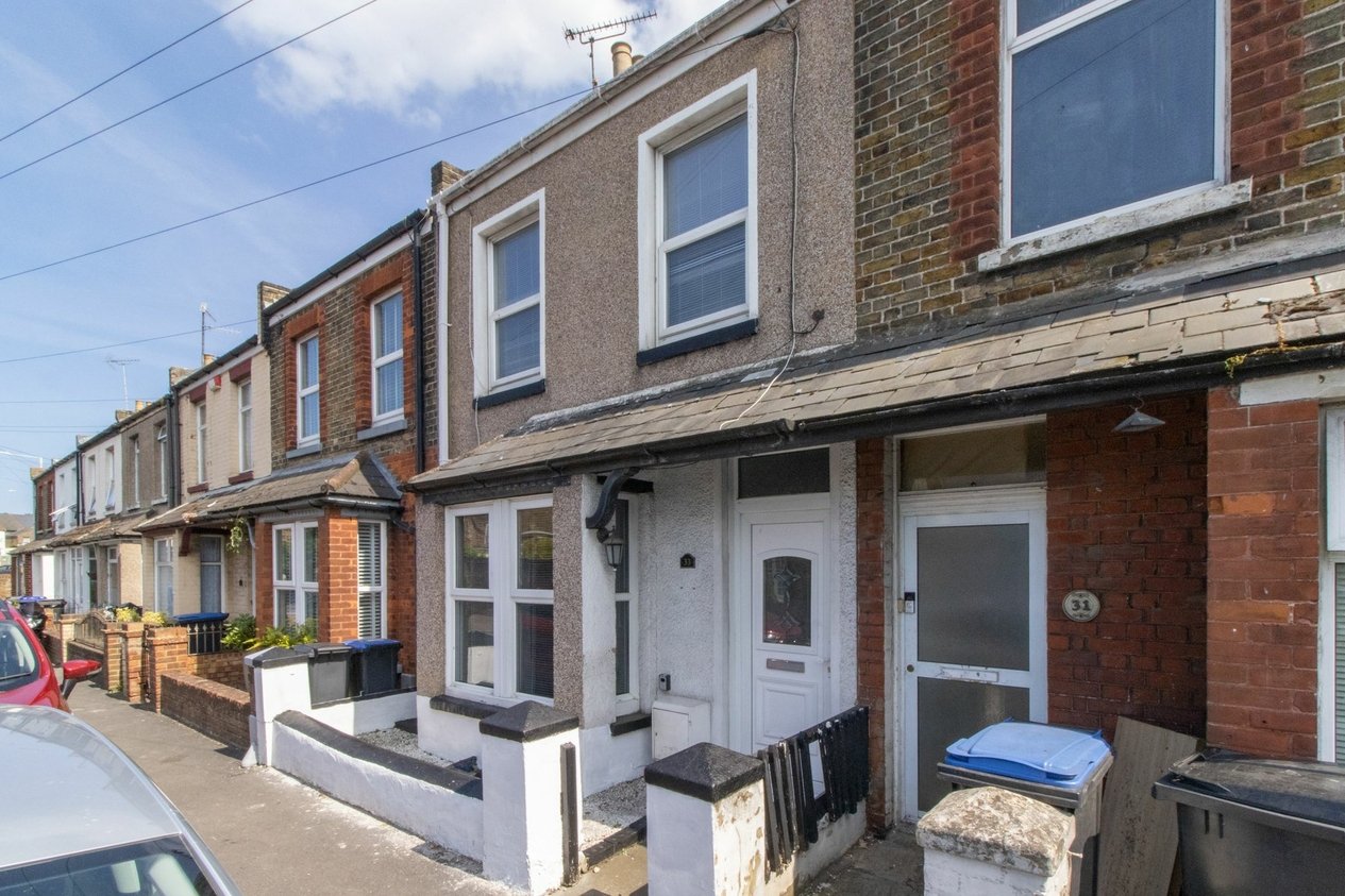 Properties Sold Subject To Contract in College Road  Margate