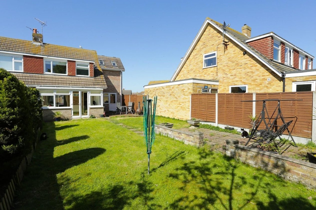 Properties For Sale in Collingwood Close  Broadstairs