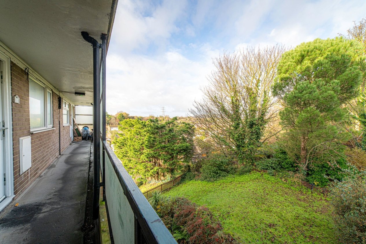 Properties For Sale in Collingwood Rise  Folkestone