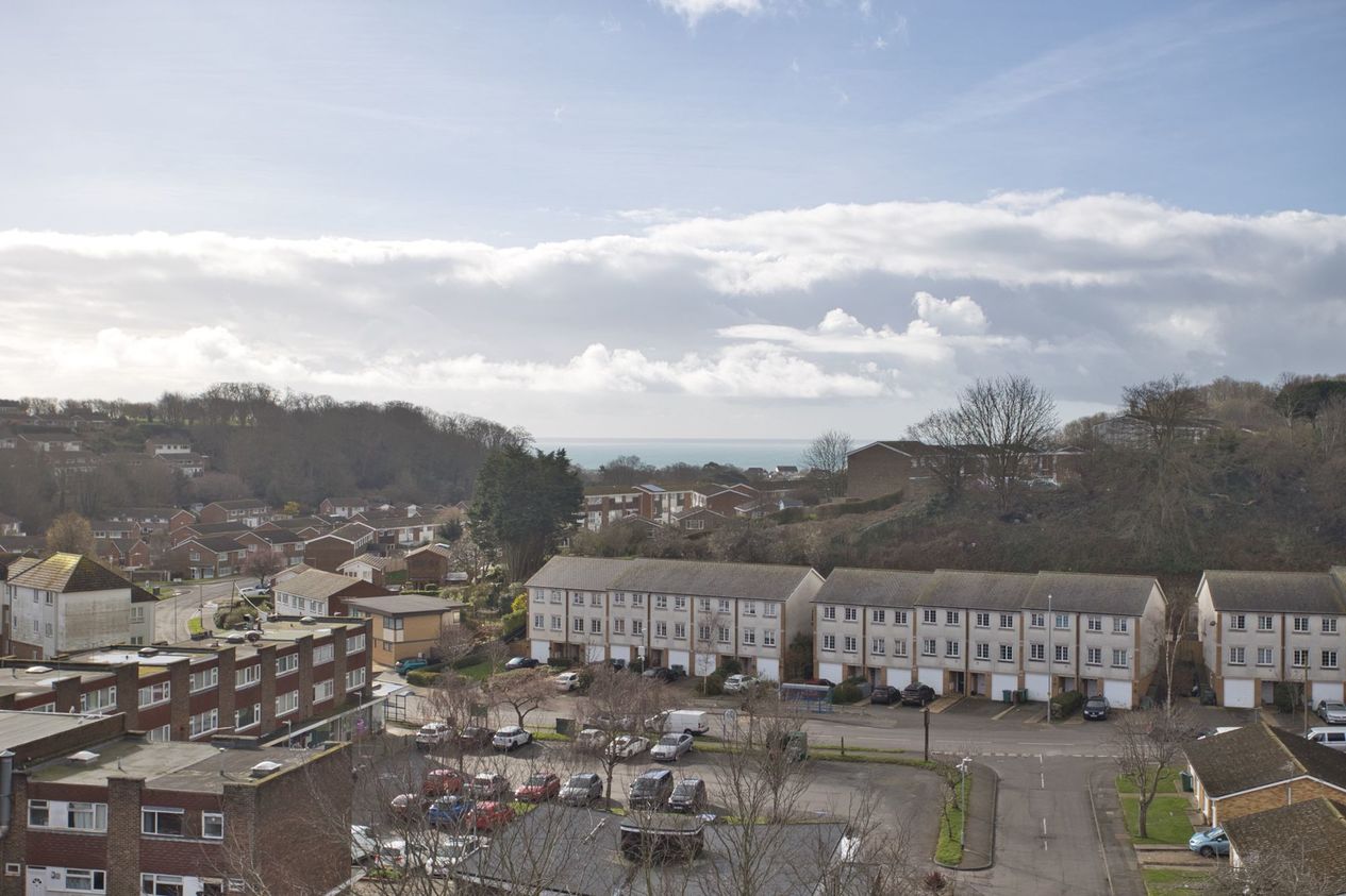 Properties For Sale in Collingwood Rise  Folkestone