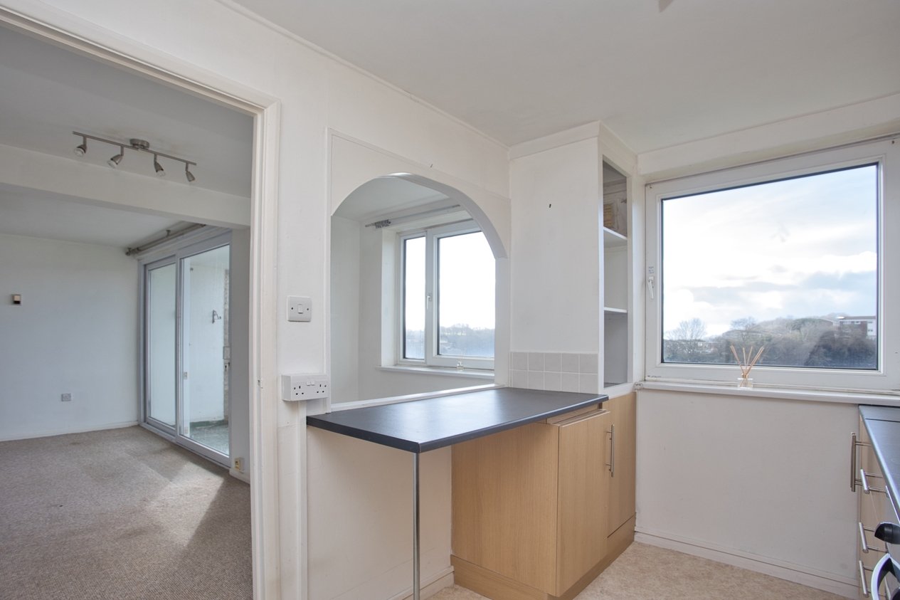Properties For Sale in Collingwood Rise Folkestone