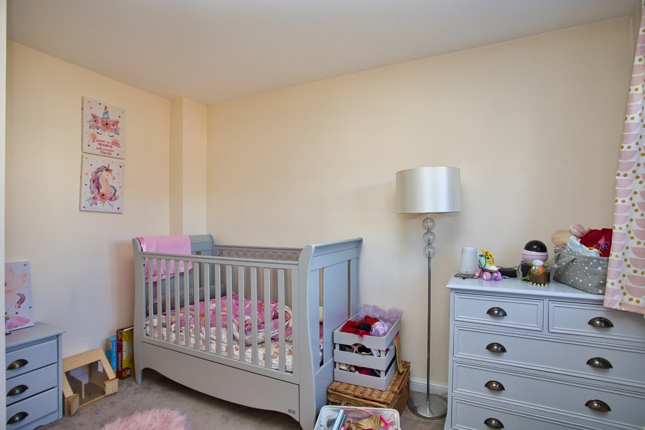 Properties Under Offer in Colmanton Grove Deal