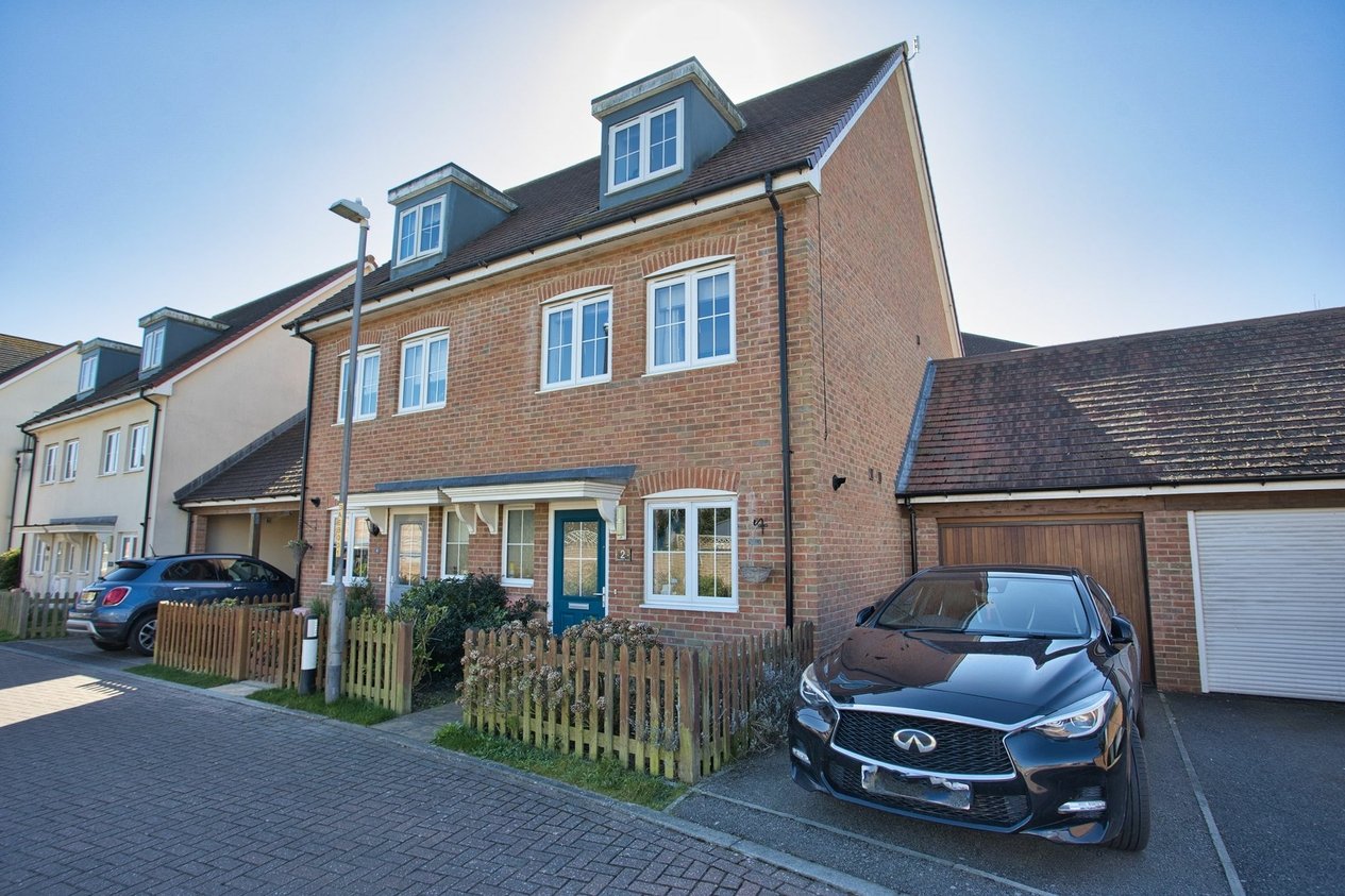 Properties For Sale in Colmanton Grove  Sholden