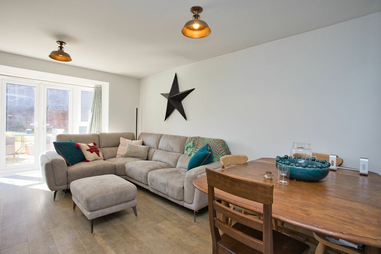 Properties For Sale in Colmanton Grove  Sholden