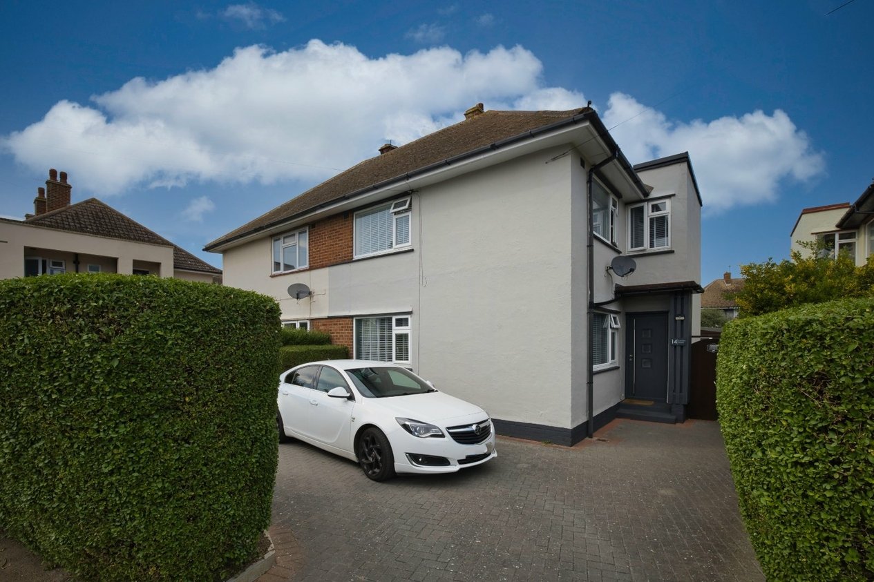 Properties Under Offer in Colombo Square Ramsgate