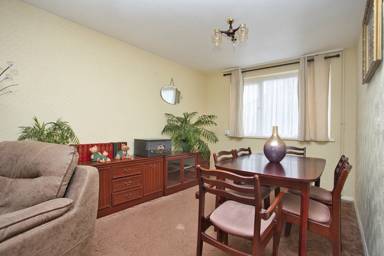 Properties For Sale in Colton Crescent Dover