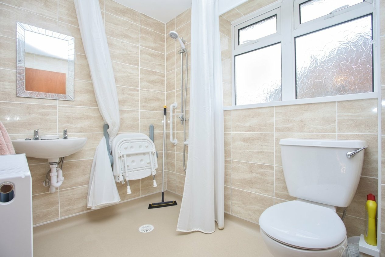 Properties For Sale in Colton Crescent Dover