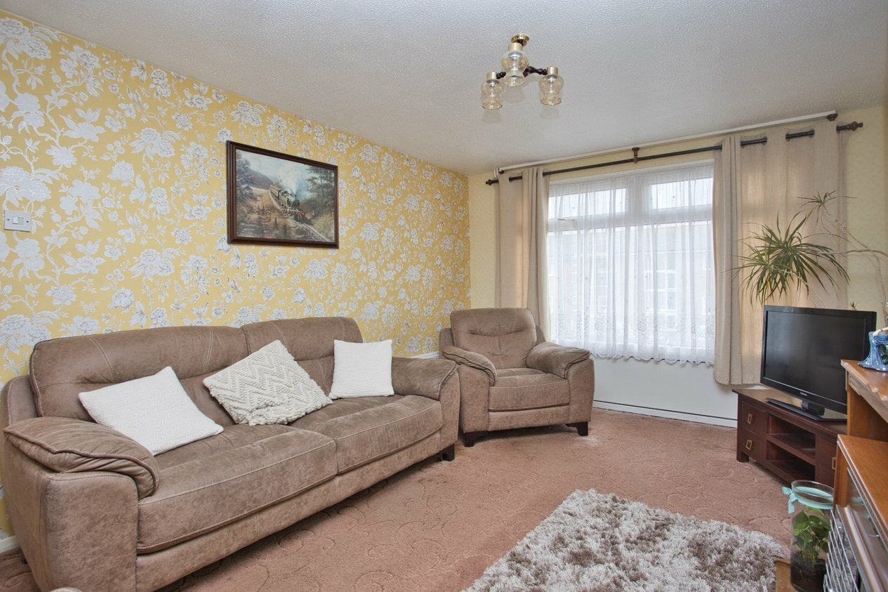 Properties For Sale in Colton Crescent Dover