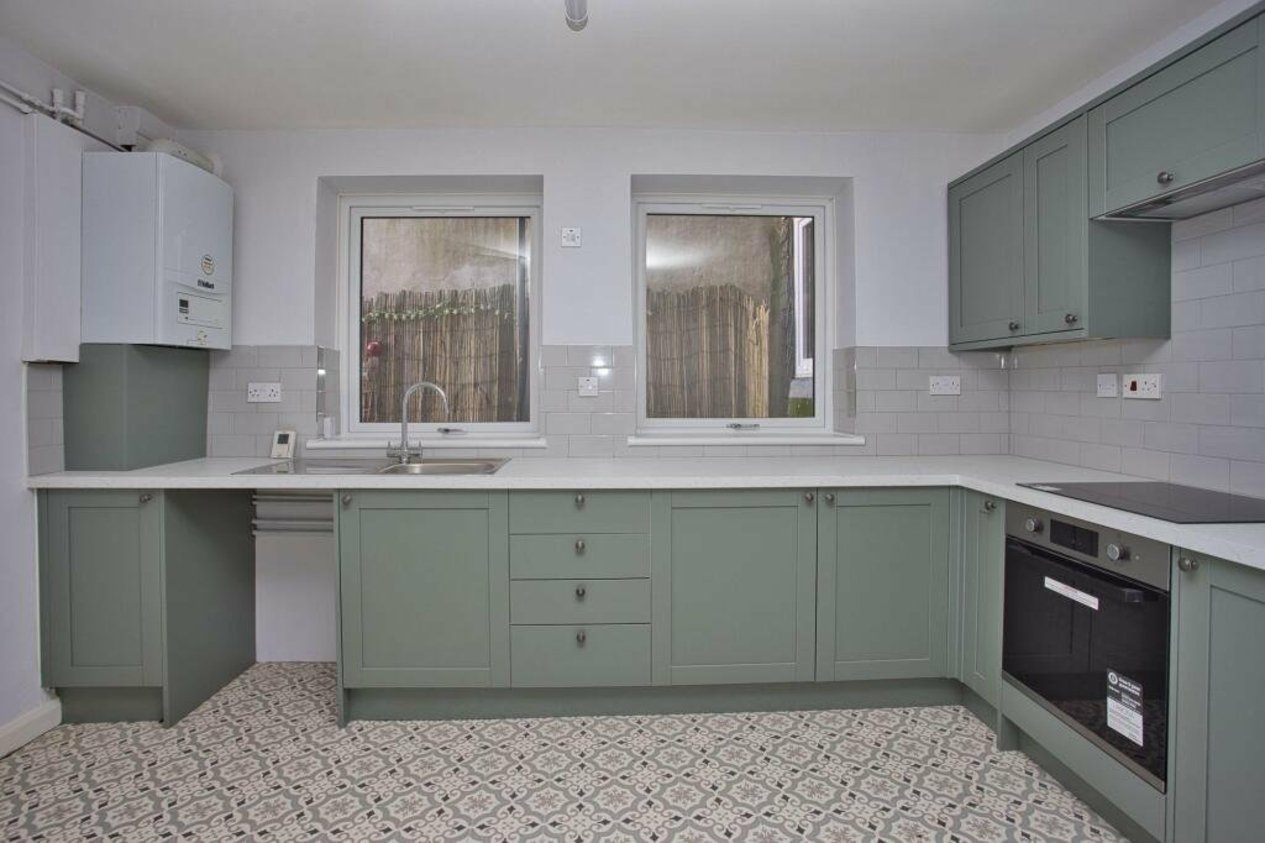 Properties Under Offer in Connaught Road Folkestone