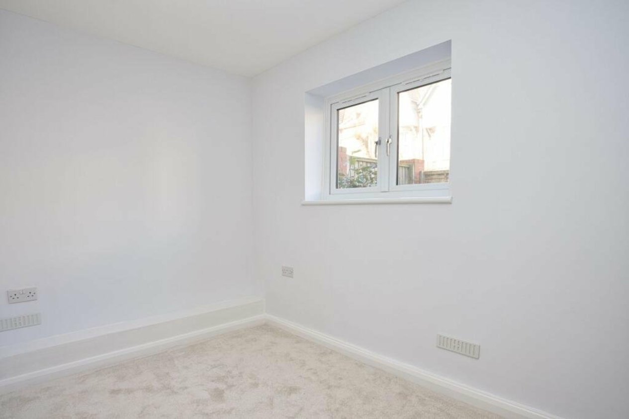 Properties Under Offer in Connaught Road Folkestone