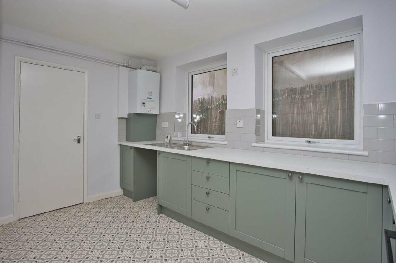 Properties Under Offer in Connaught Road Folkestone