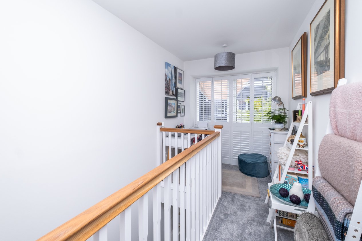 Properties For Sale in Conningbrook Avenue Ashford