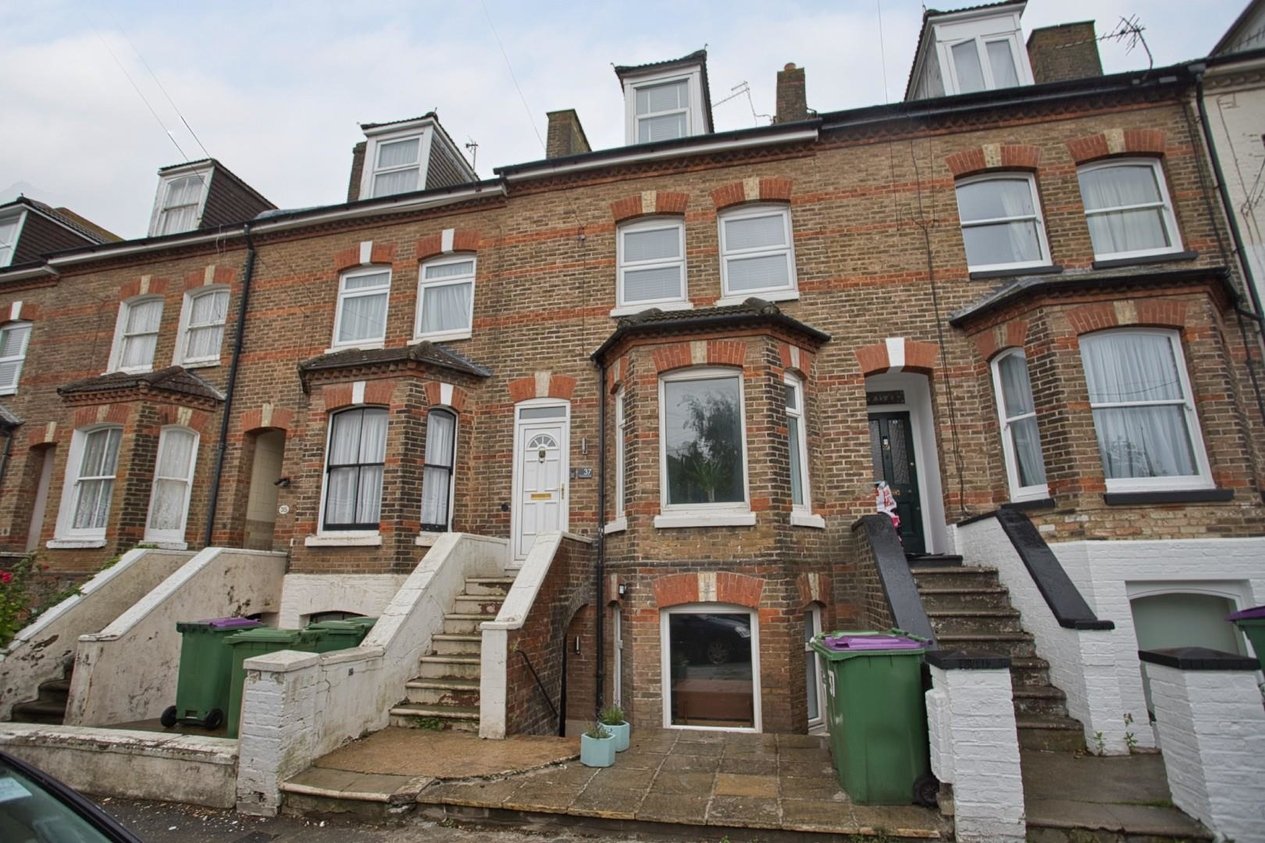 Properties For Sale in Coolinge Road 