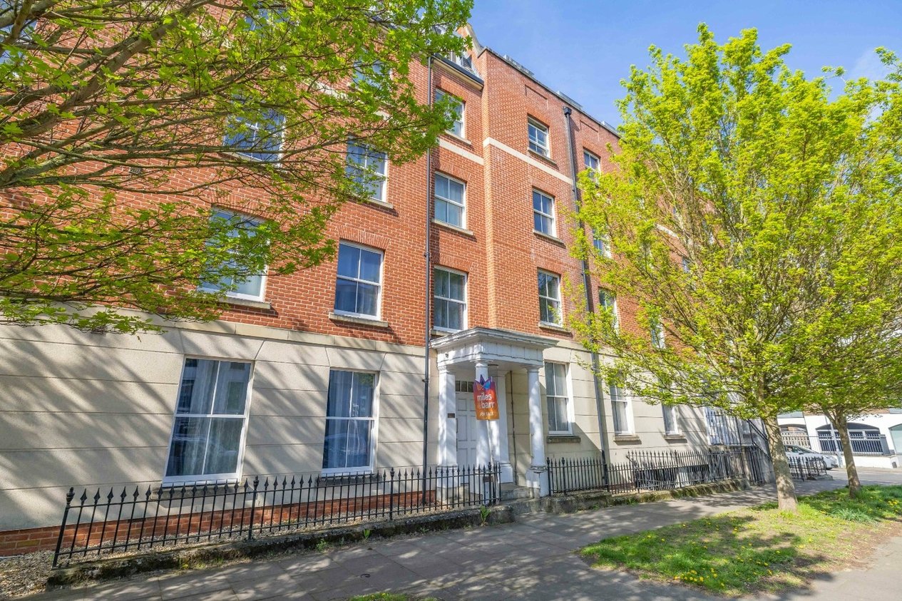 Properties For Sale in Copperfield Court New Dover Road