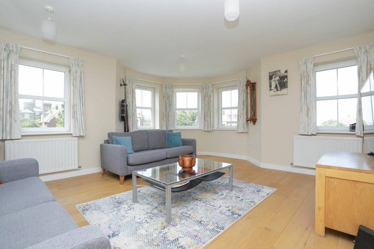 Properties For Sale in Cornwall Gardens  Cliftonville