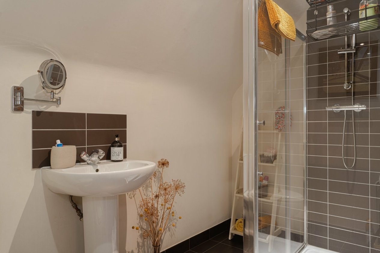 Properties Under Offer in Cornwall Gardens Cliftonville