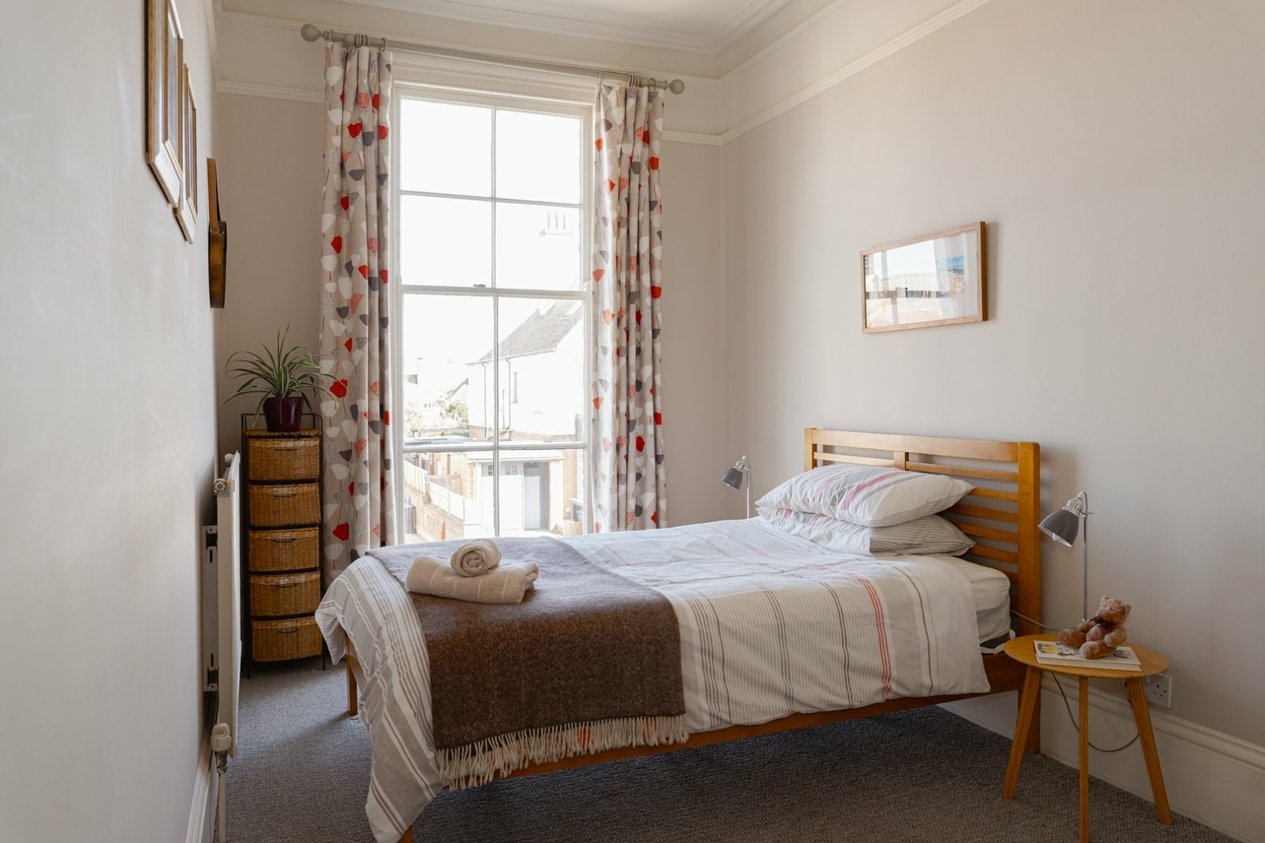 Properties Under Offer in Cornwall Gardens Cliftonville