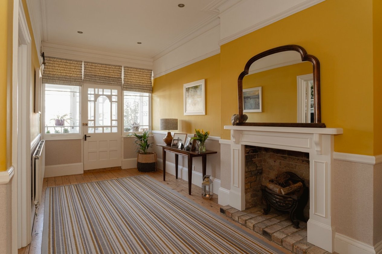 Properties Under Offer in Cornwall Gardens Cliftonville