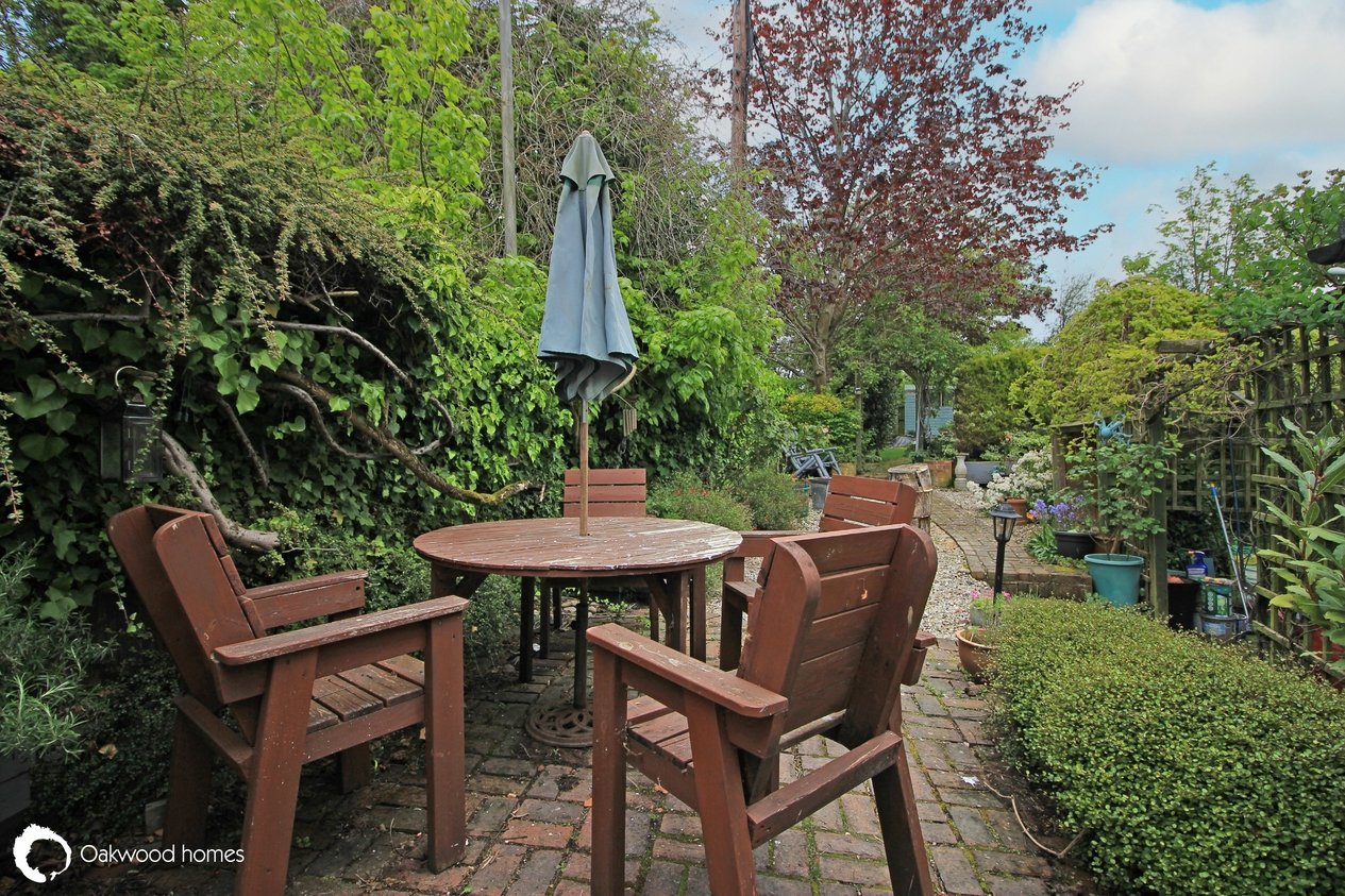 Properties For Sale in Court Cottages, Ramsgate Road 