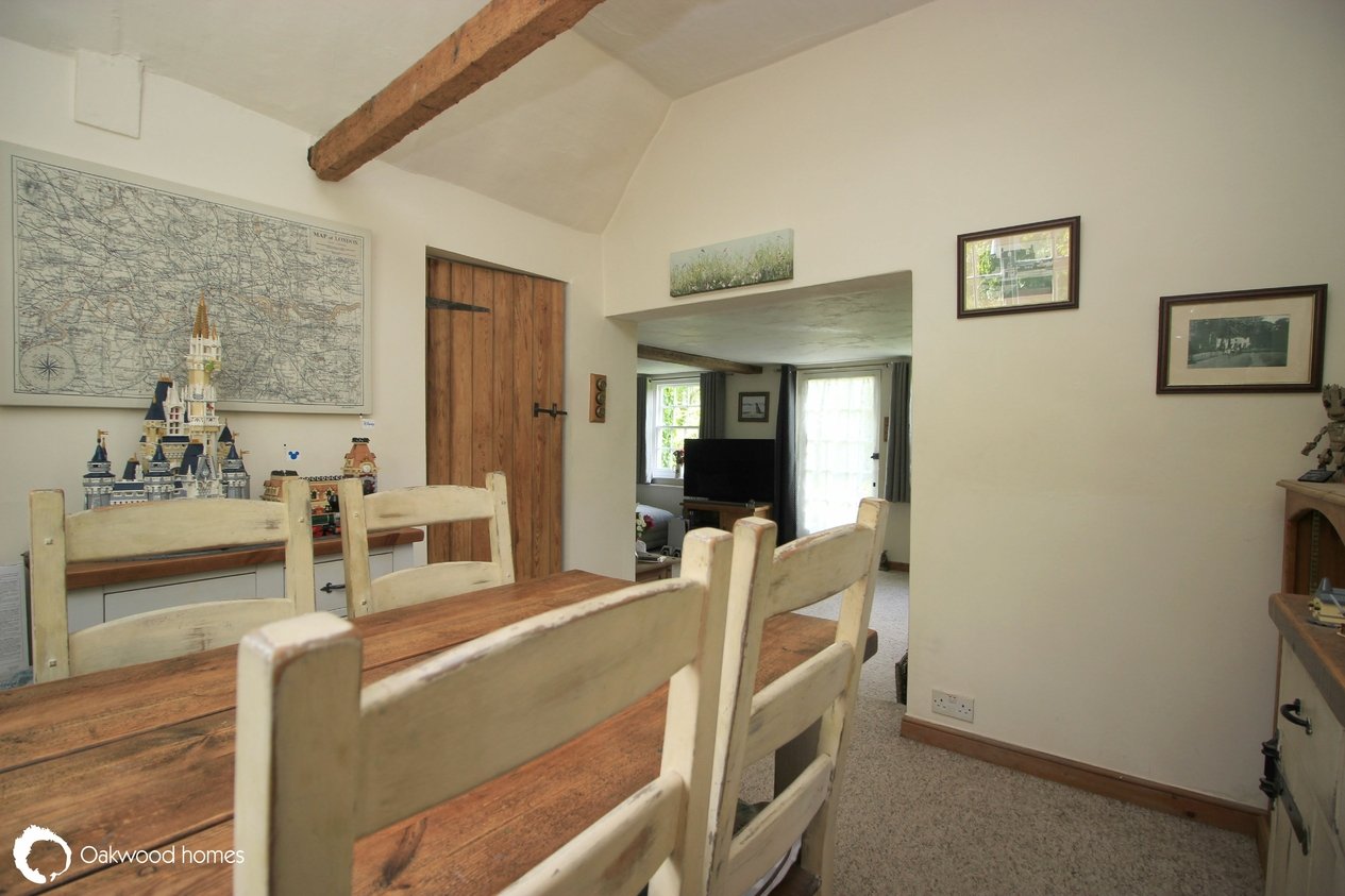 Properties For Sale in Court Cottages, Ramsgate Road 