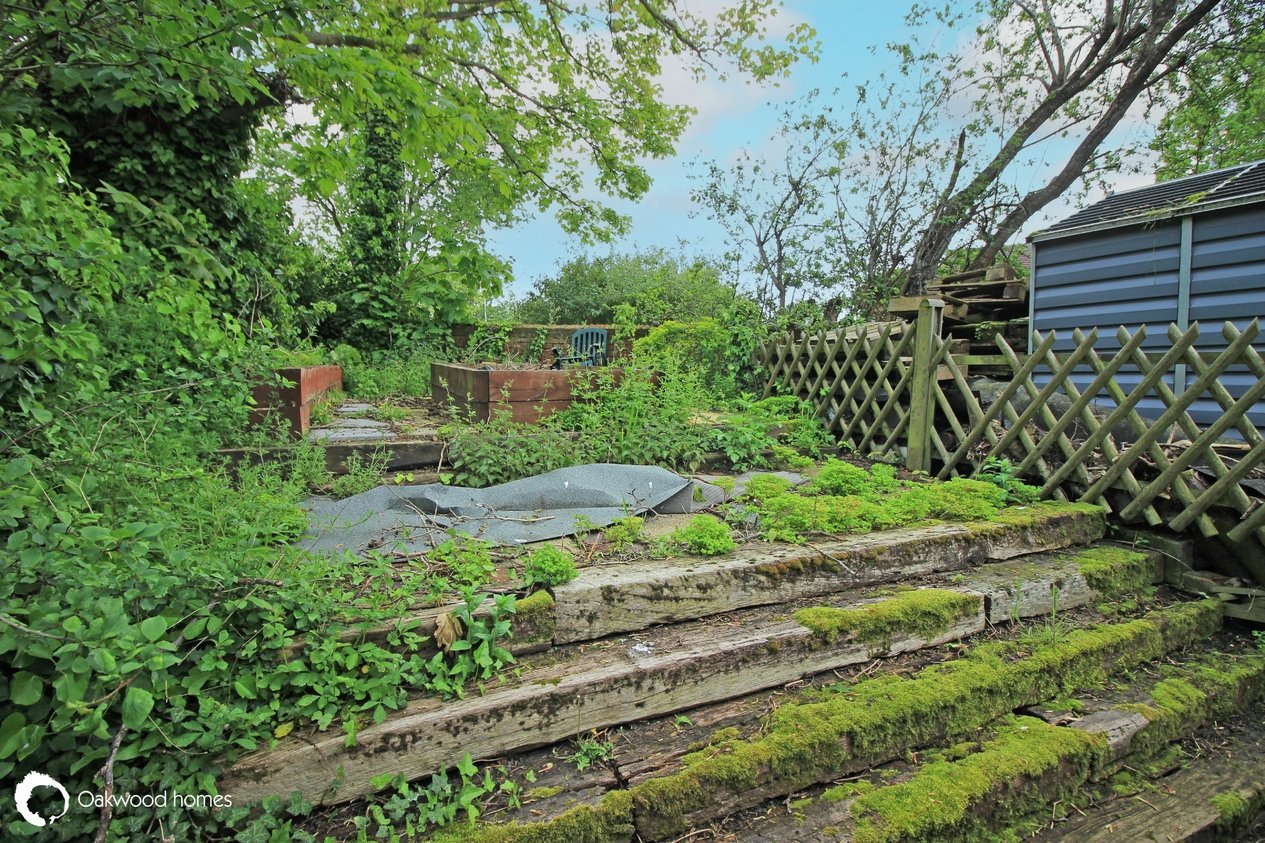 Properties For Sale in Court Cottages, Ramsgate Road 