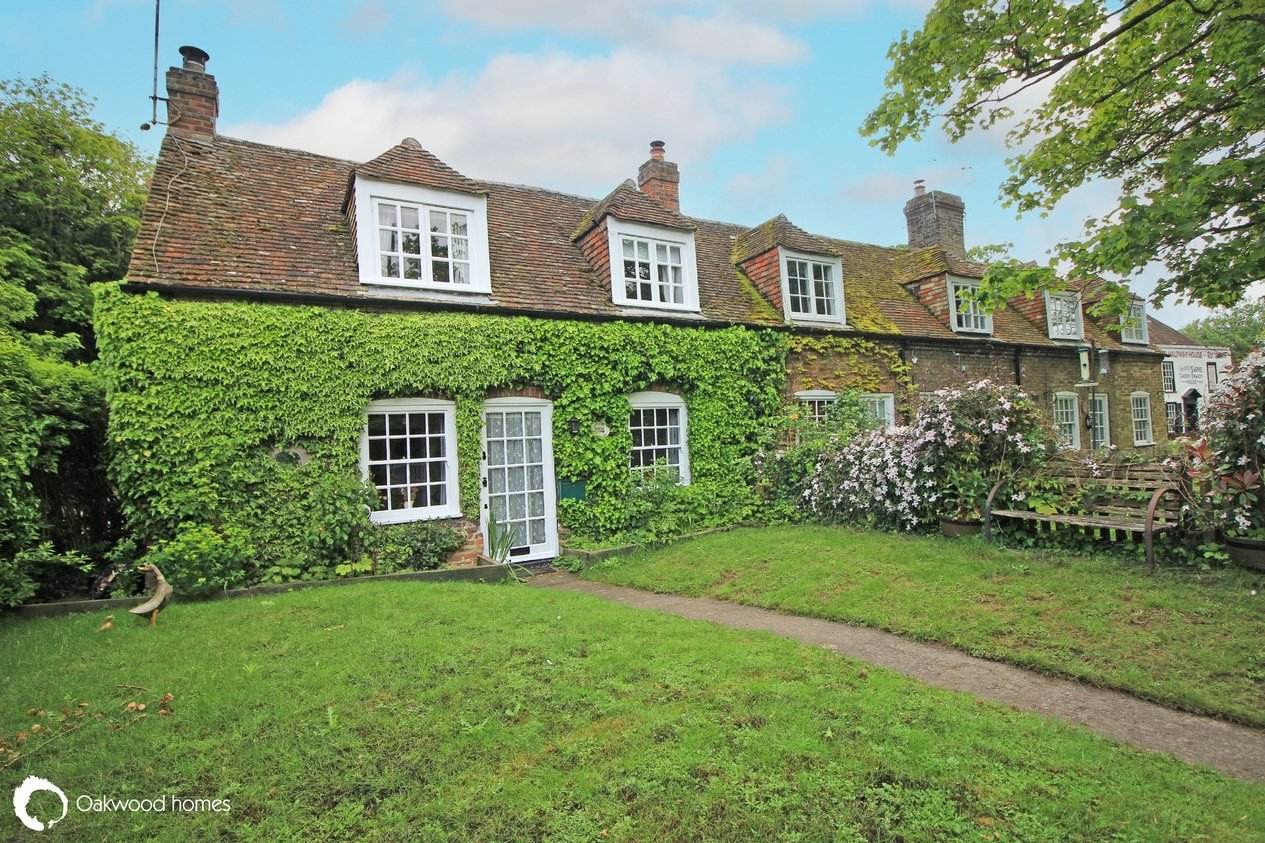 Properties For Sale in Court Cottages, Ramsgate Road 