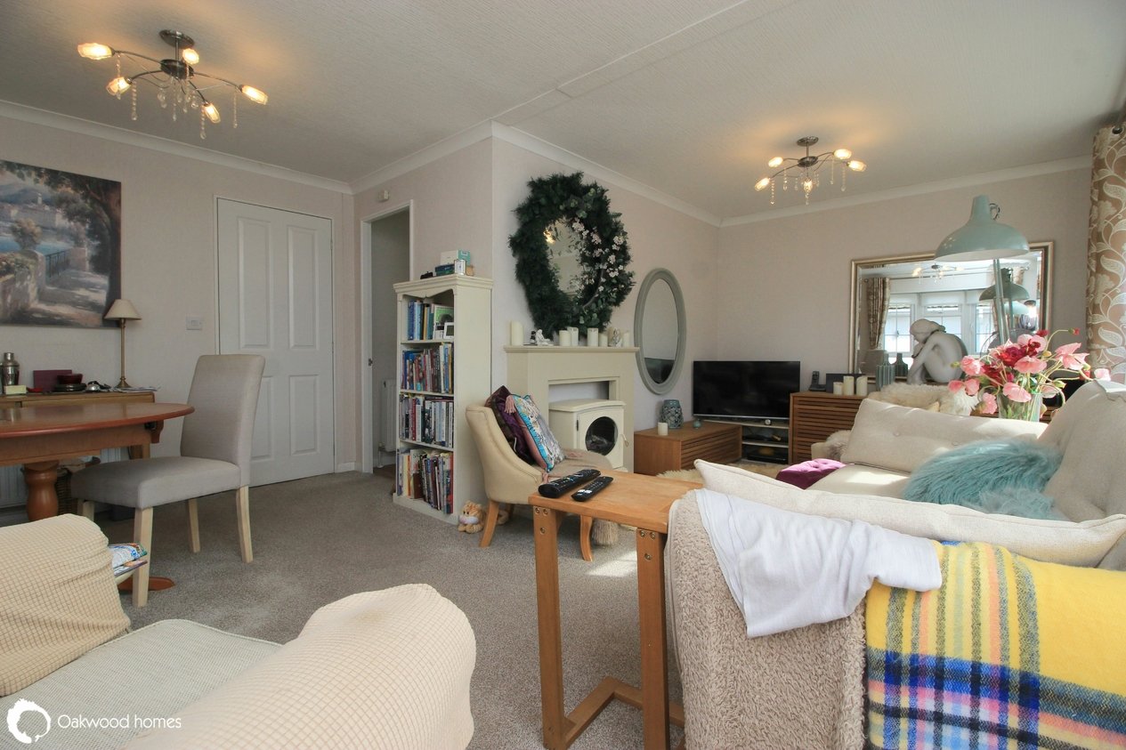 Properties Sold Subject to Contract in Court Mount 