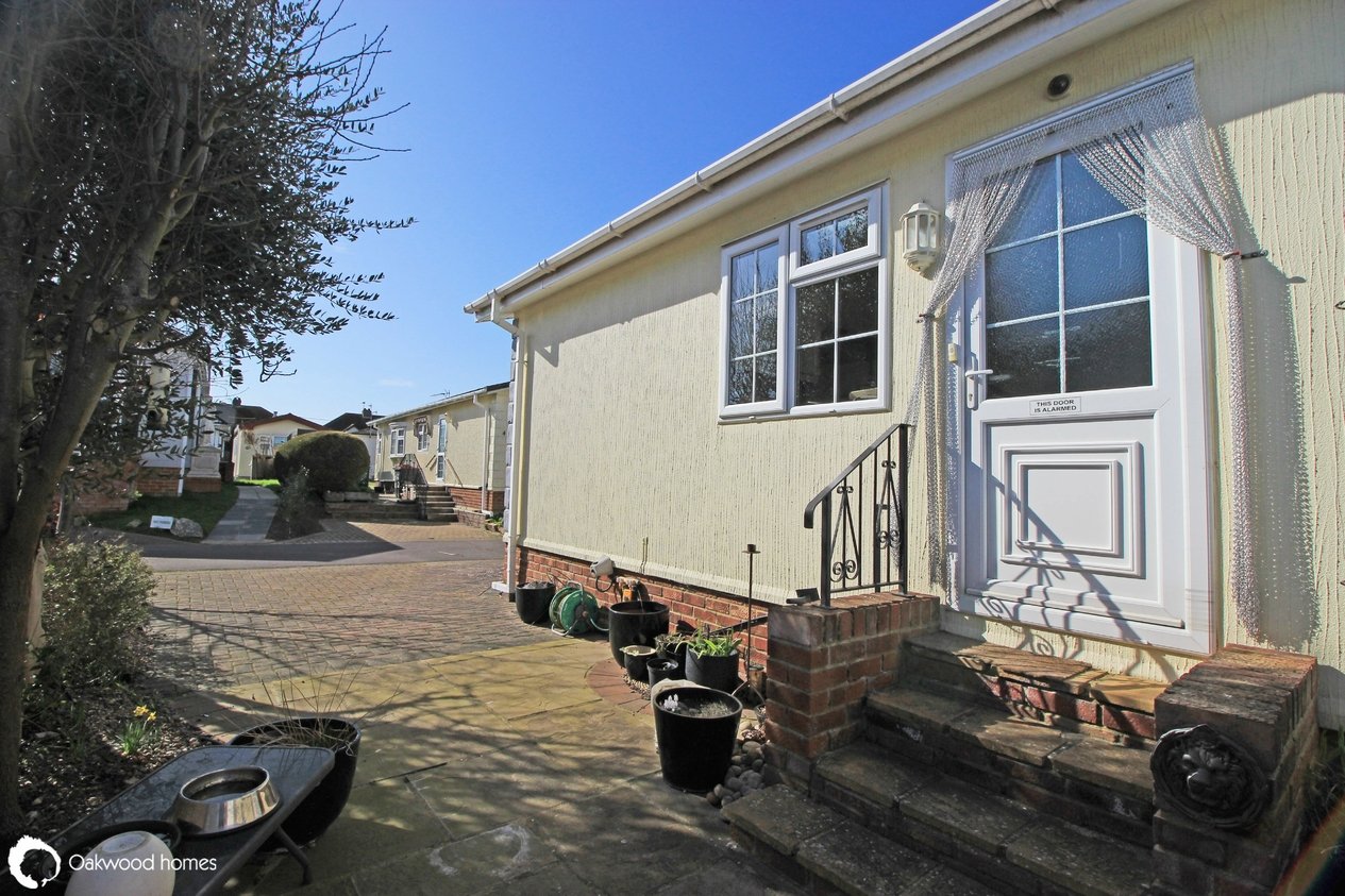 Properties Sold Subject to Contract in Court Mount 