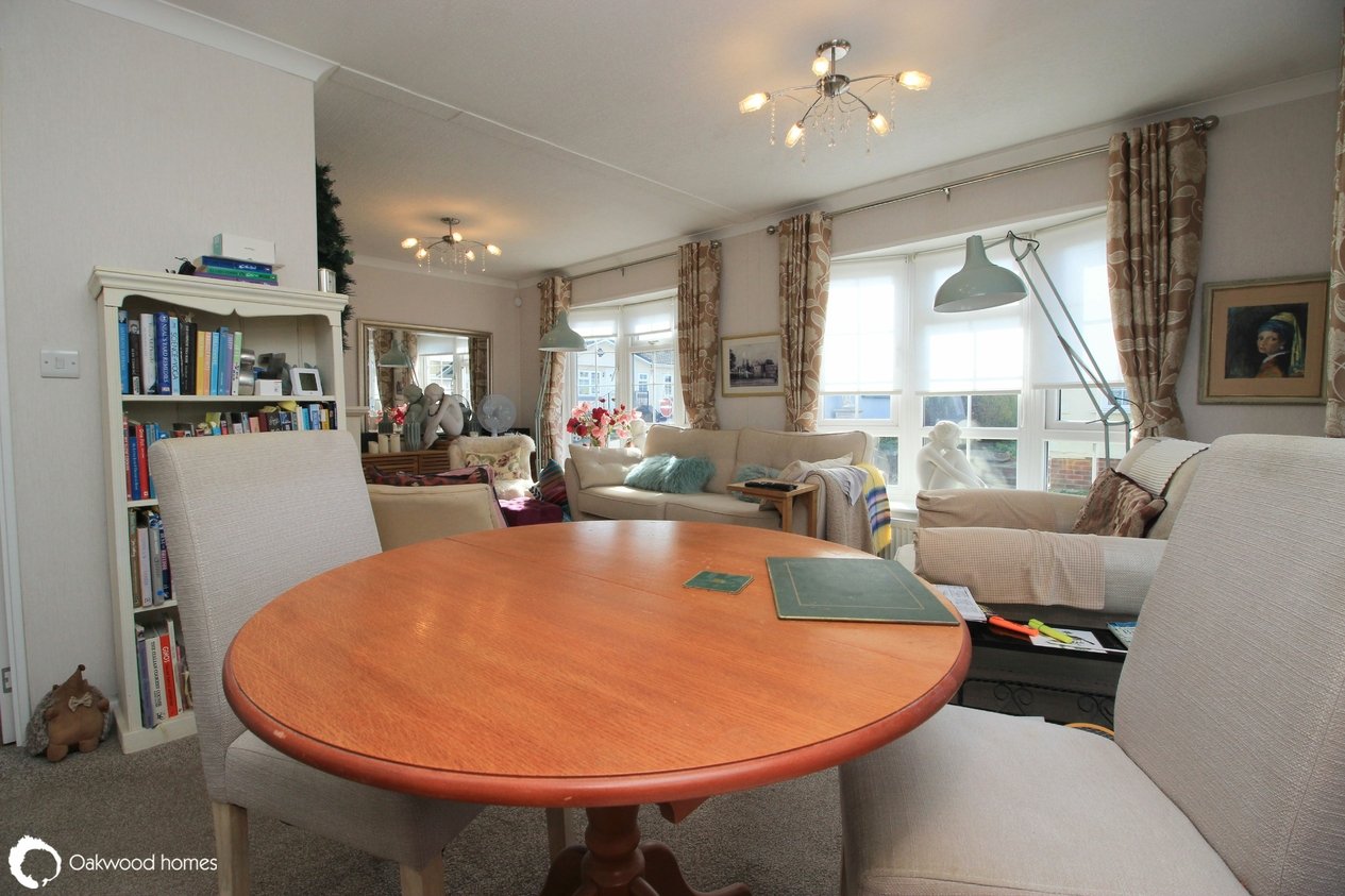 Properties Sold Subject to Contract in Court Mount 