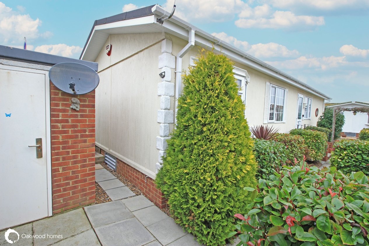 Properties For Sale in Court Mount 