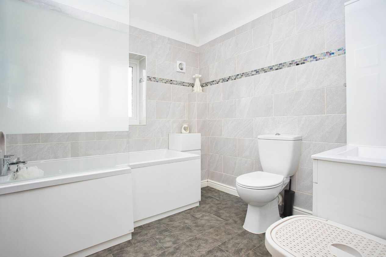 Properties For Sale in Cowdray Square  Deal