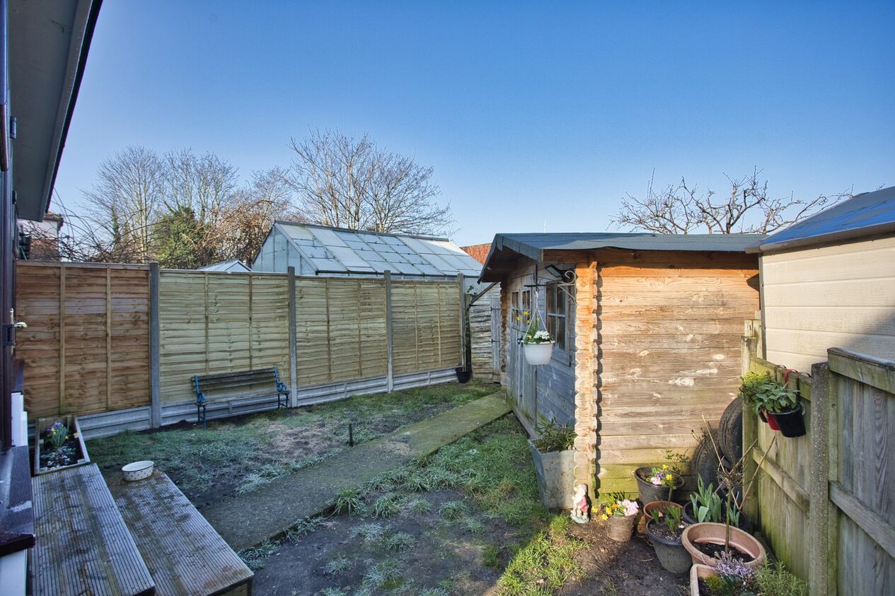 Properties For Sale in Cowdray Square  Deal