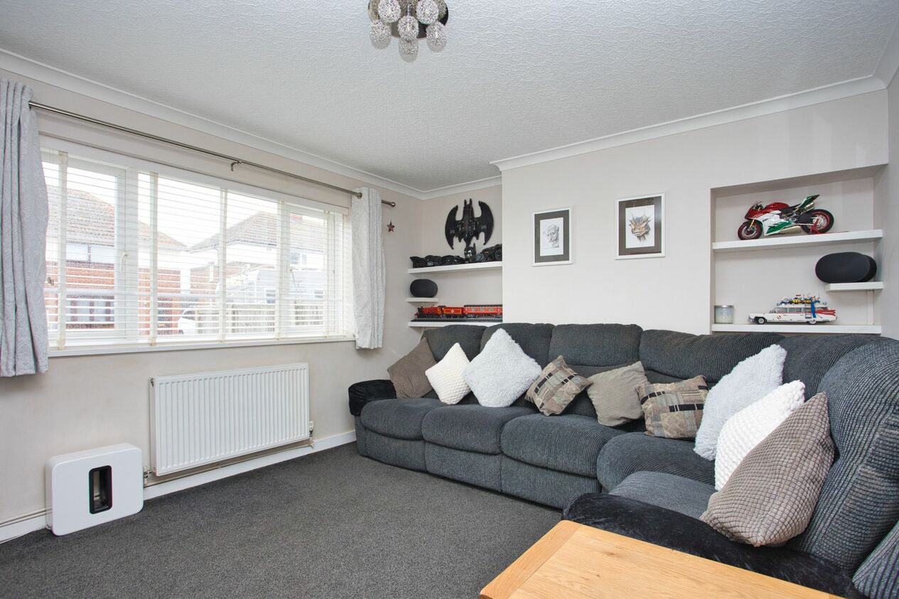 Properties For Sale in Cowdray Square  Deal