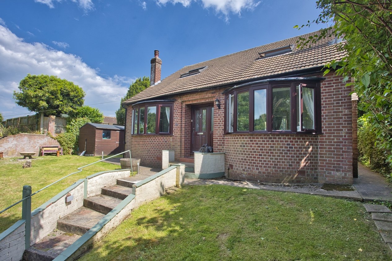 Properties For Sale in Cowper Road River