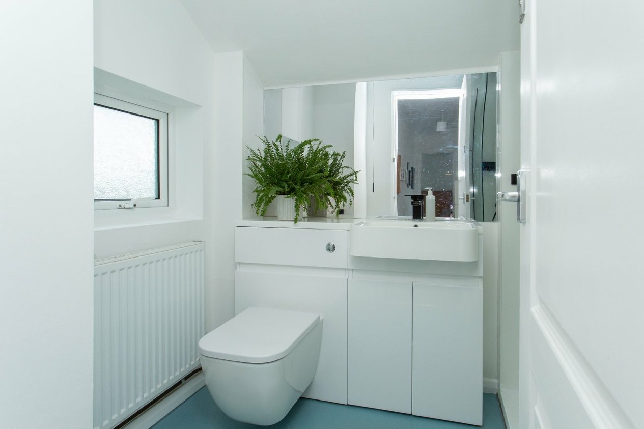 Properties For Sale in Cranleigh Gardens Whitstable
