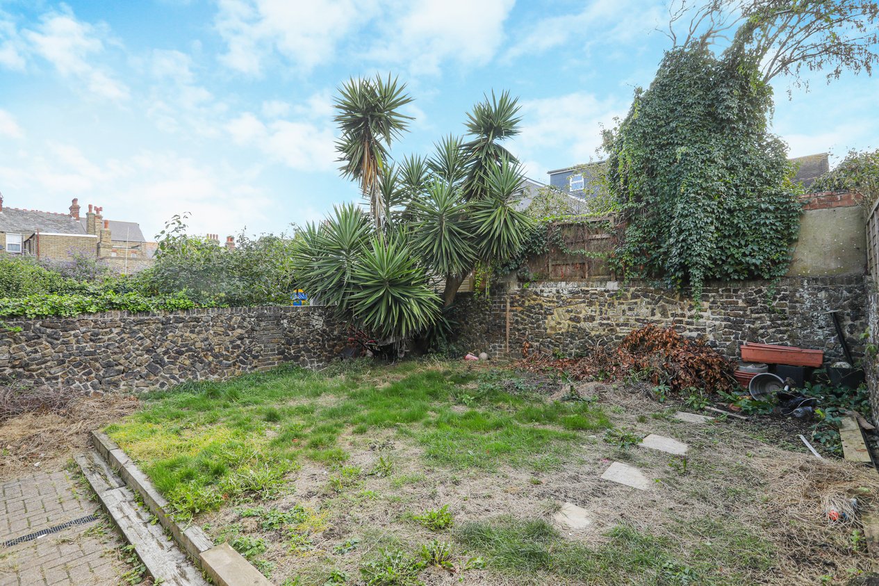 Properties Under Offer in Crawford Gardens Margate