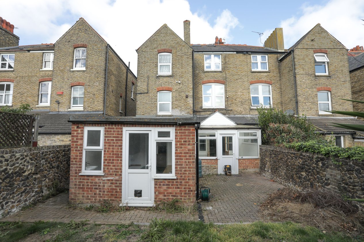 Properties Under Offer in Crawford Gardens Margate