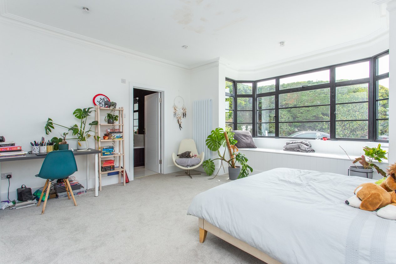 Properties Under Offer in Crescent Road Broadstairs