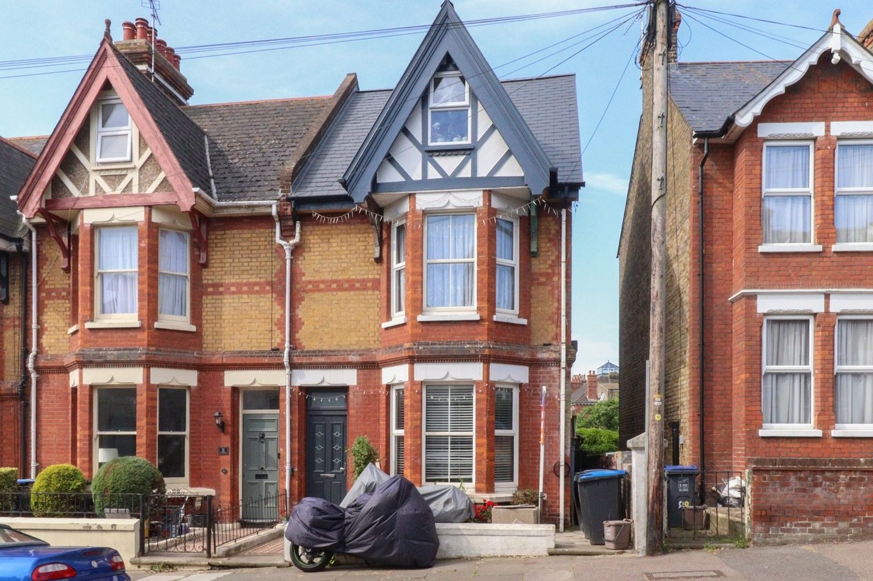 Properties Under Offer in Crescent Road Ramsgate