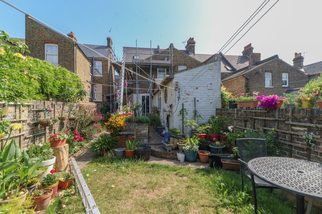 Properties Under Offer in Crescent Road Ramsgate