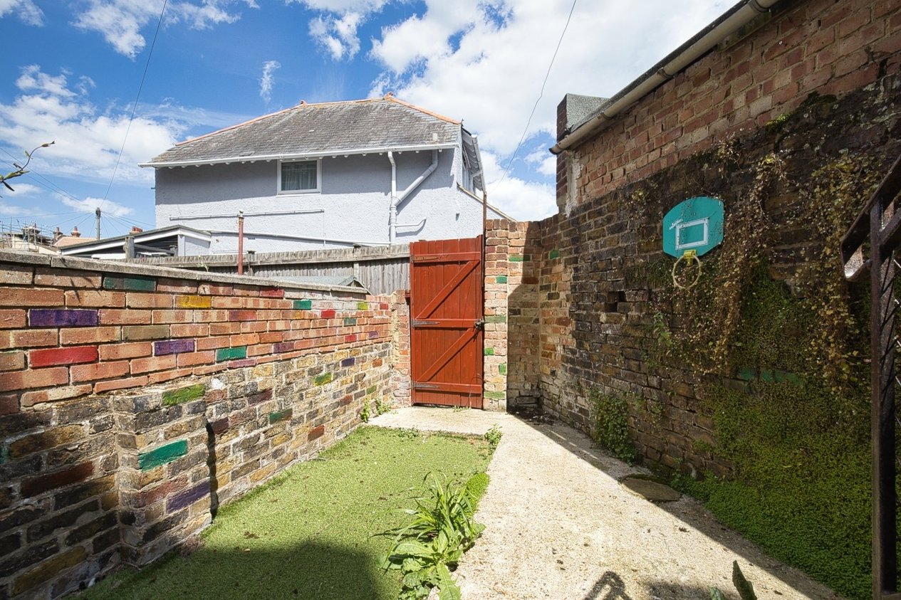 Properties For Sale in Crescent Road Ramsgate